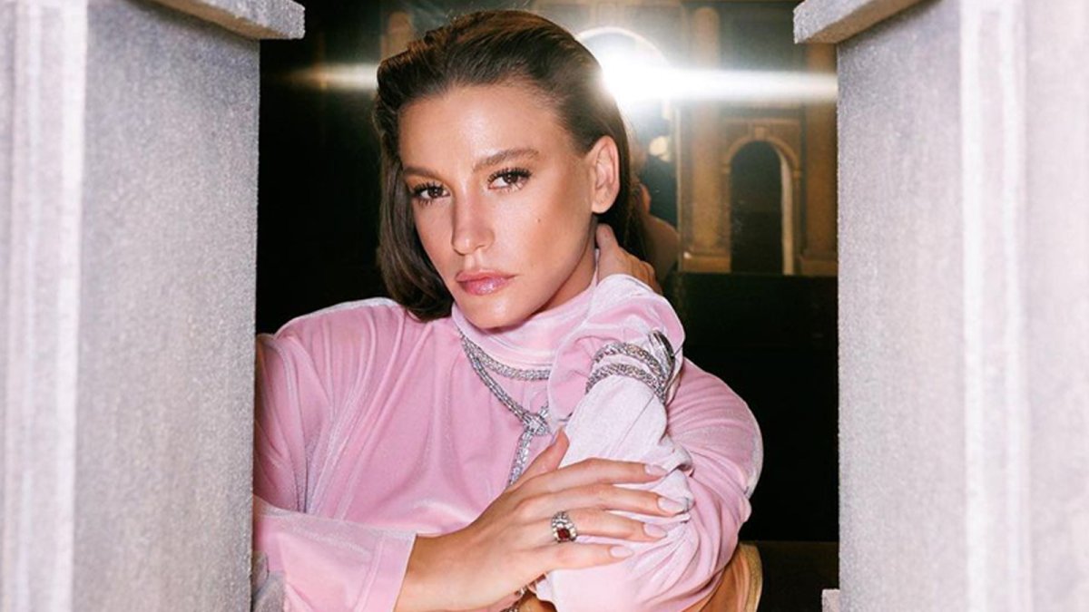 Serenay Sarıkaya ifadeye çağrıldı