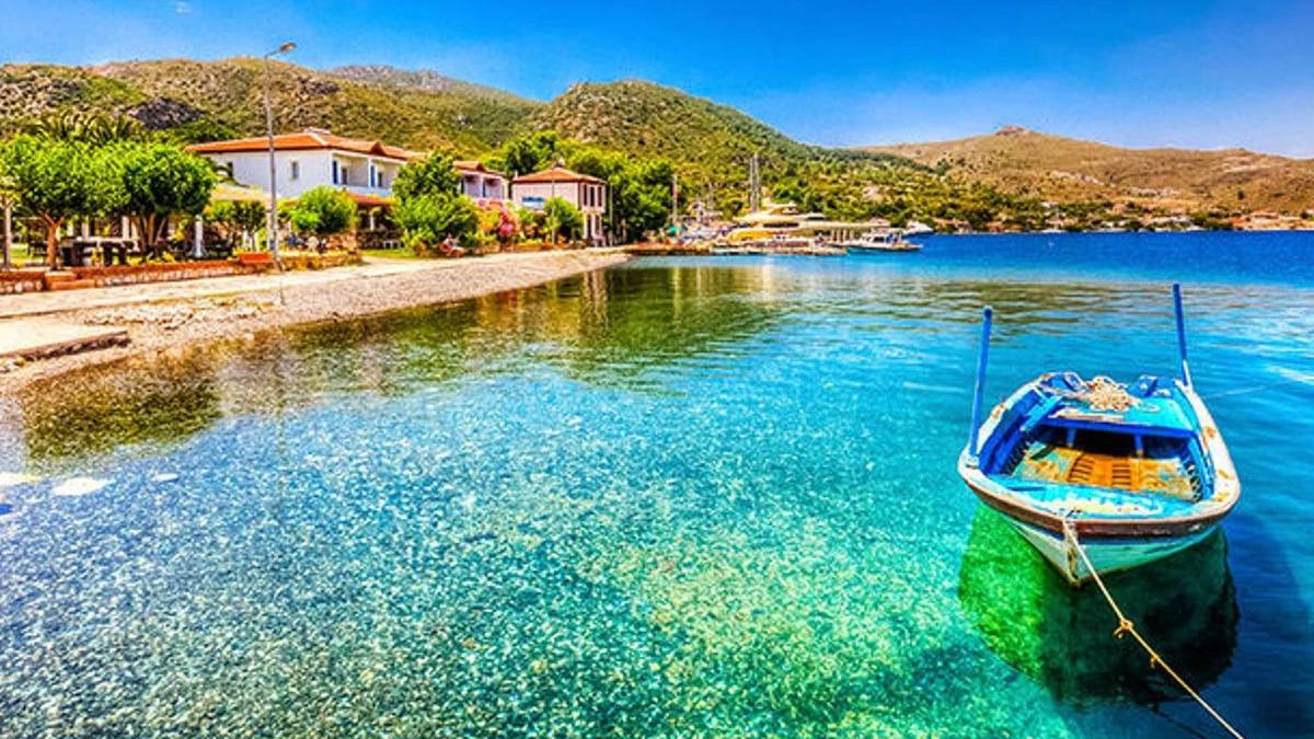 Yaz gelmeden hemen keşfedin! Ege’nin en şirin kasabası! Yemyeşil doğası, huzur dolu atmosferi…