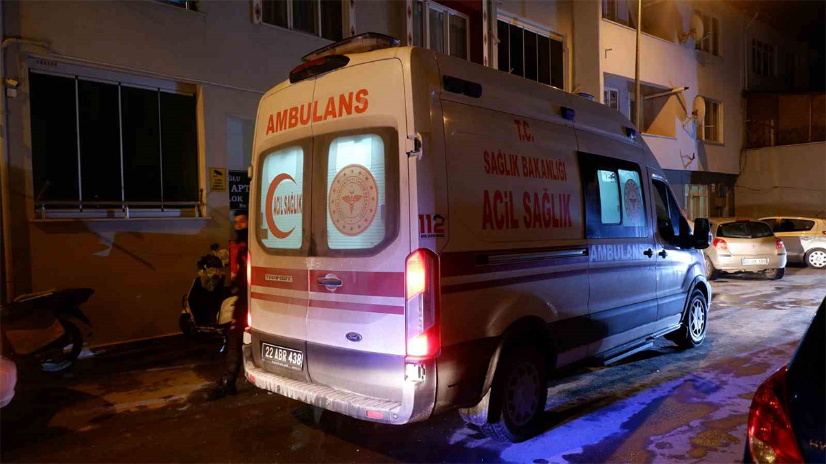 Edirne'de şüpheli ölüm! 56 yaşındaki kadın banyoda bıçaklanmış halde bulundu