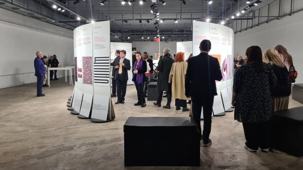 Dünyanın en ünlü kuklası İzmir’de canlandı