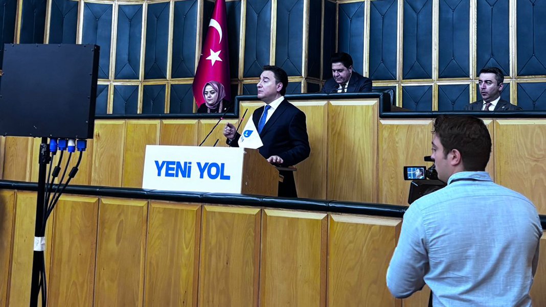 Babacan: İktidara demokrasinin dışında parmak sallayan muhalefet de ülkeden sorumlu: Güvenli 'yeni yola' ihtiyaç var