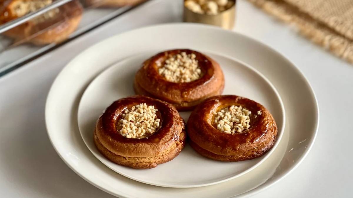 Komşularınızın tabağına altın takın! İncecik hamuru, zengin dolgusu! Herkesi hayran bırakan altın bilezik tatlısı…