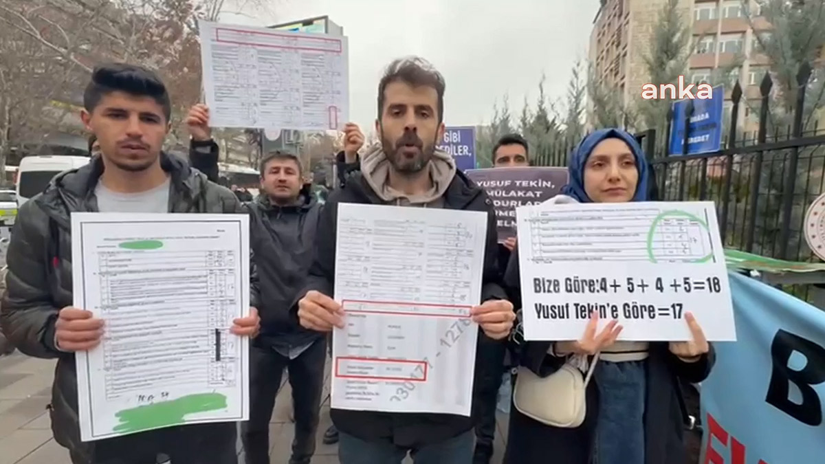 Mülakat mağduru öğretmenlerin MEB önündeki eylemi 3. gününde... 'Tekin'den özür bekliyoruz'