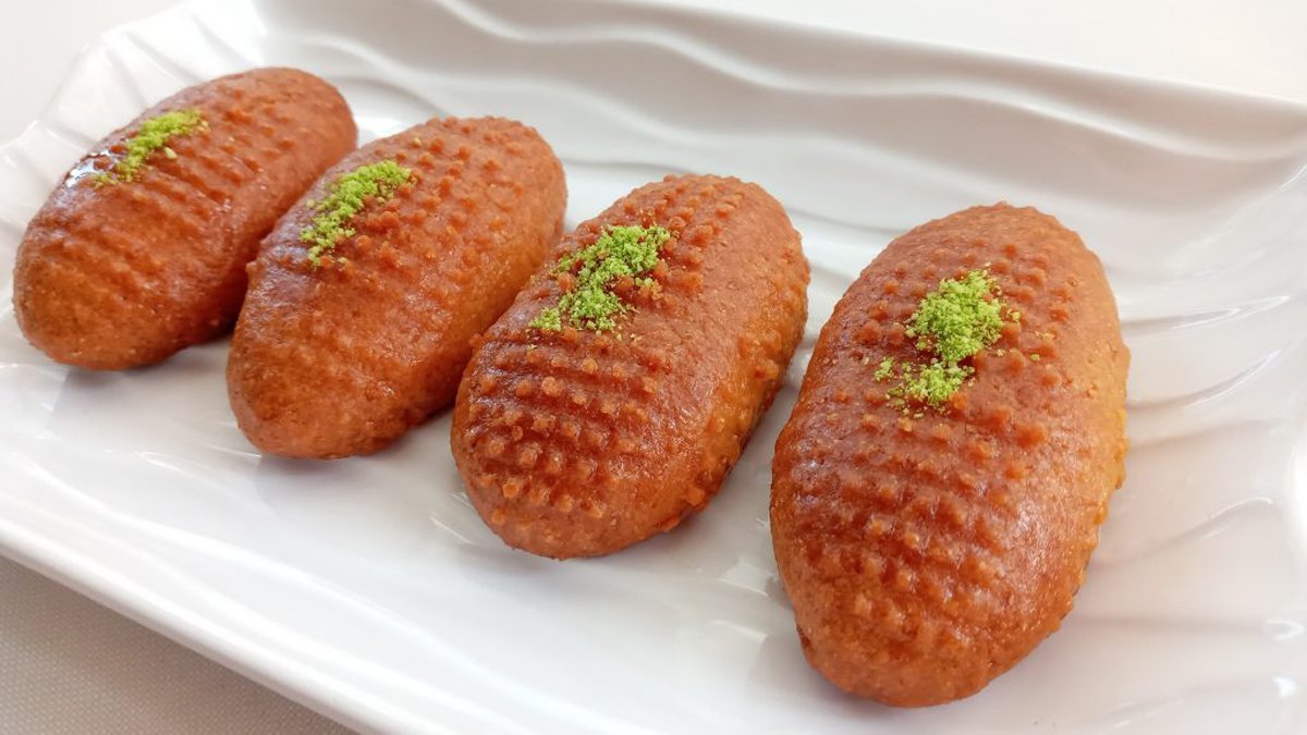 Şerbetini karamelli deneyin parmaklarınızı yiyeceksiniz! Sivaslılar bile böyle yapamıyor: Tam ölçülü kalburabastı tarifi