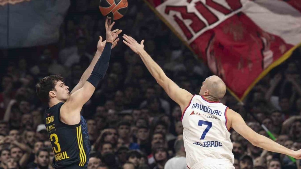 Fenerbahçe Beko, Kızılyıldız'ı mağlup etti: Üst üste 3. galibiyet