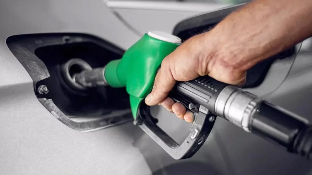 Motorine tarihi zam geldi, tabela değişti! 16 Ocak güncel benzin, LPG ve mazot fiyatları...