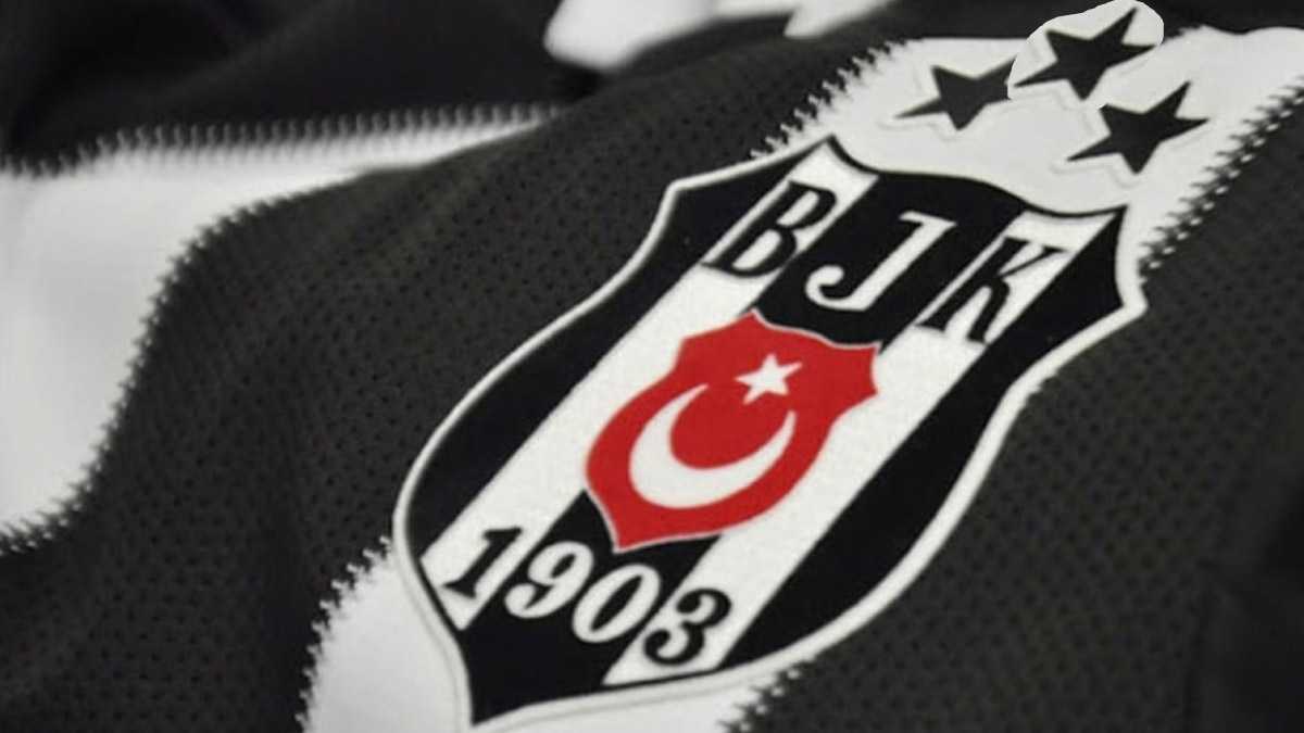 Beşiktaş'ta ilk ayrılık kesinleşti! Yıldız futbolcu Fransa deviyle anlaştı