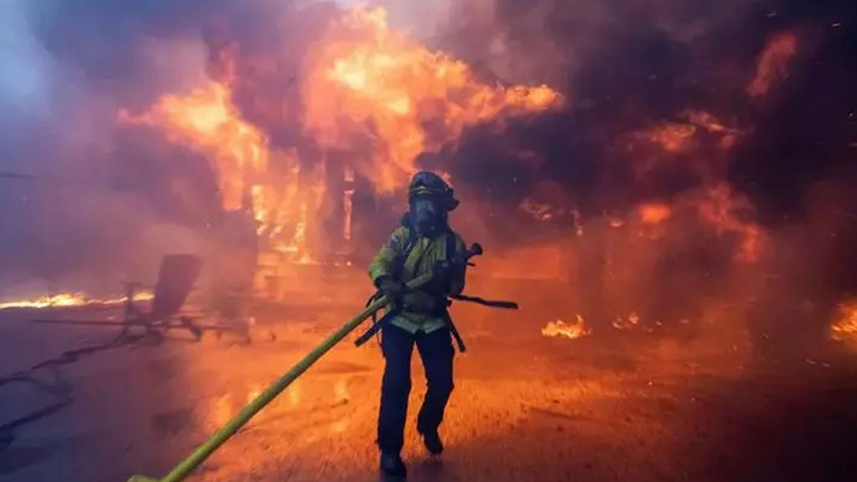 Los Angeles'taki orman yangınları: Santa Ana rüzgarları mücadeleyi zorlaştırabilir