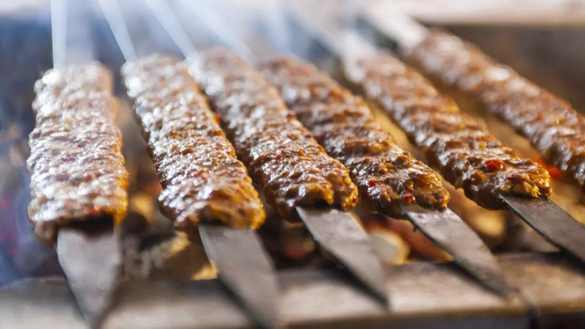 Adana kebap diye kalp yedirmişler! Ünlü kebapçılar ifşa edildi: Tarım ve Orman Bakanlığı yeni listeyi yayınladı