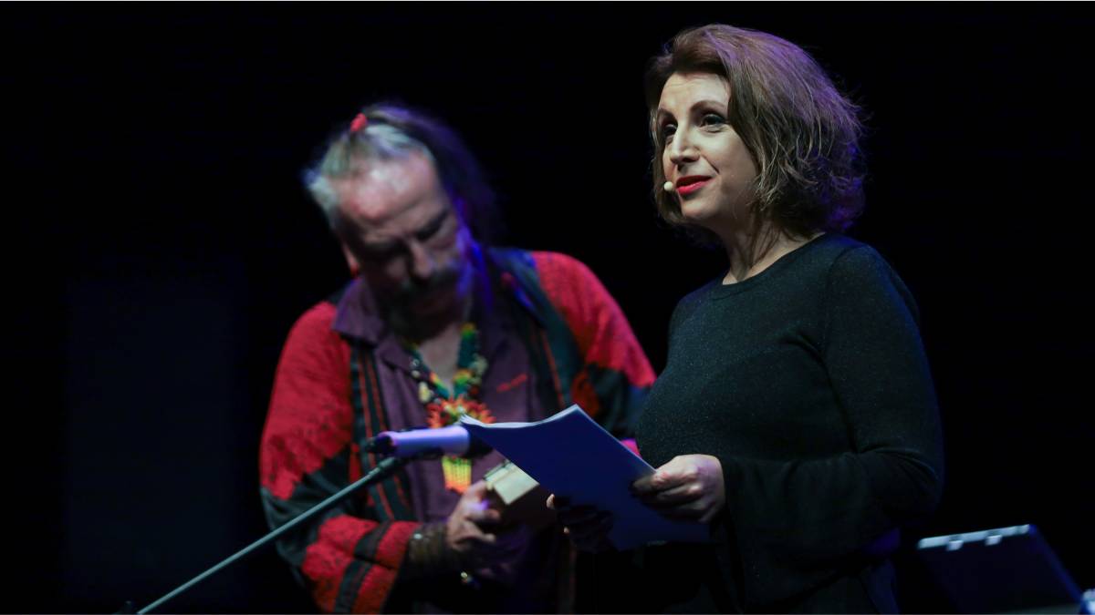 'Mavi gözlü dev' şiirlerle anıldı