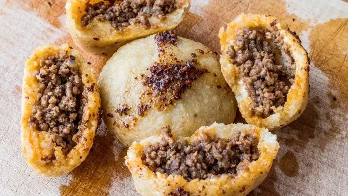 Malatya'nın içli köftesiyle yarışır! Damak çatlatan Muş köftesi tarifi: Lezzeti hamurundan geliyor