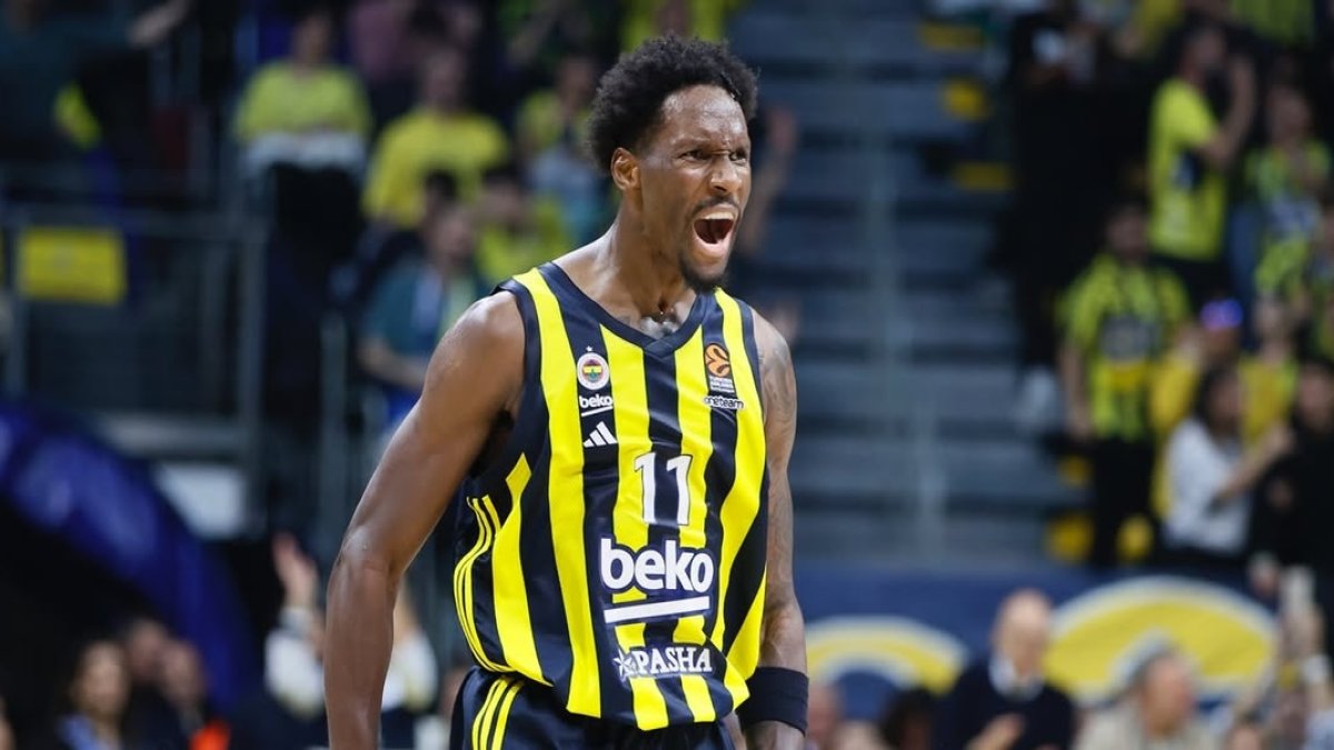 Nigel Hayes-Davis: Çok iyi bir takıma karşı güzel bir galibiyet aldık