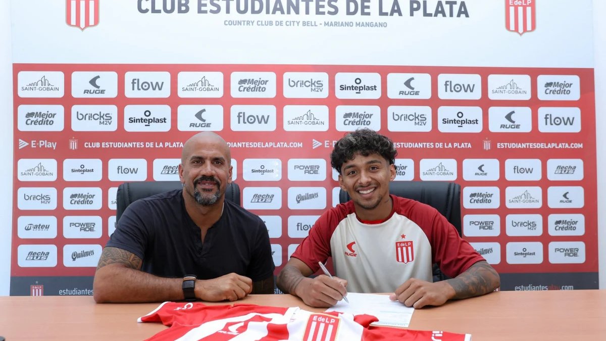 Fenerbahçenin gündeminde olan futbolcu başka takıma imza attı