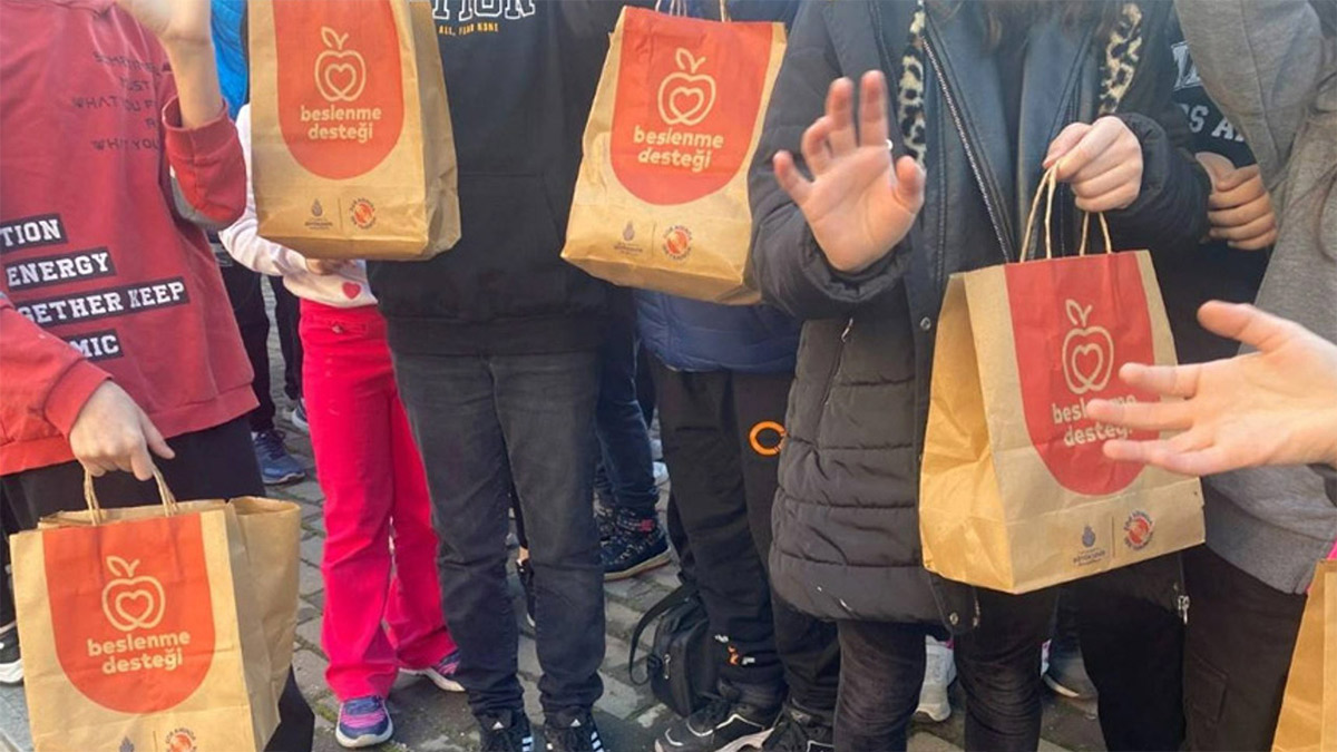 İBB halka dağıttığı gıda paketlerini test ettirdi: Analiz sonuçlarına göre sağlık standartlarına uygun