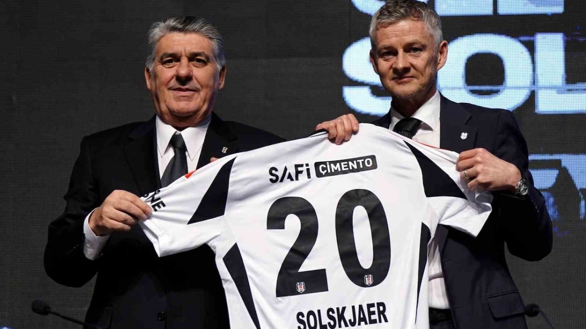 Beşiktaş'ta Norveçli teknik direktör Ole Gunnar Solskjaer imza töreni düzenlendi
