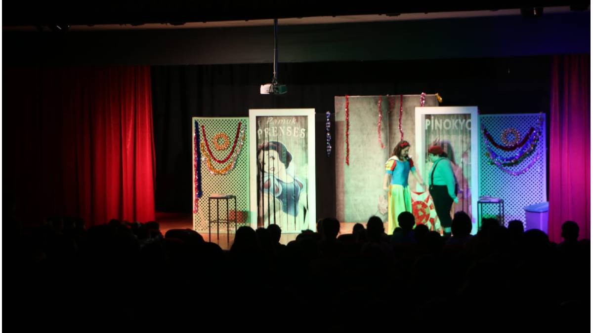 Kartal’da çocuklar için ücretsiz ‘Tiyatro Şöleni’ başladı