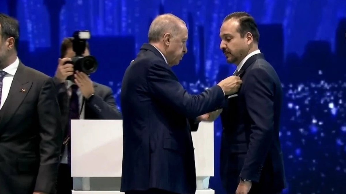 2 Ocak'ta İYİ Parti'den istifa etmişti: Kürşat Zorlu AK Parti'ye geçti