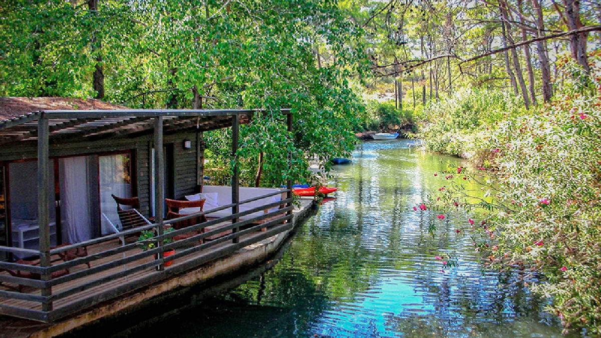 Bu yıl kimse Fethiye ve Kaş’ın yüzüne bakmayacak! Adaların arasında kalıyor, manzaraya doyuruyor