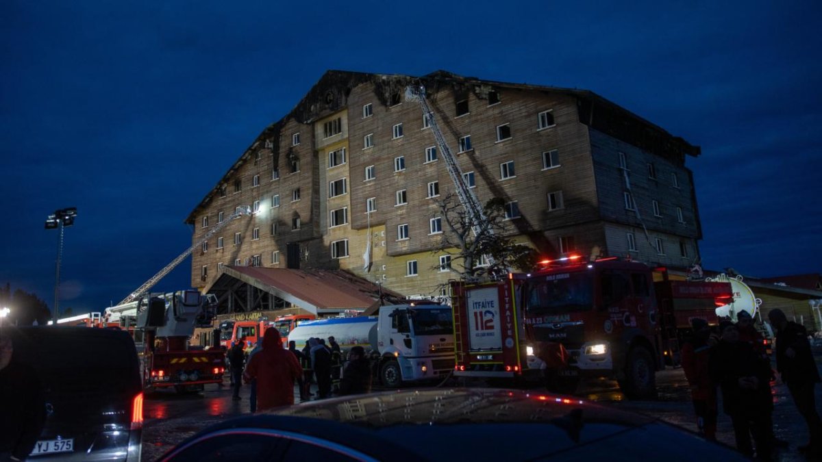 KKTC, Kartalkaya yangınında hayatını kaybedenler için ulusal yas ilan etti