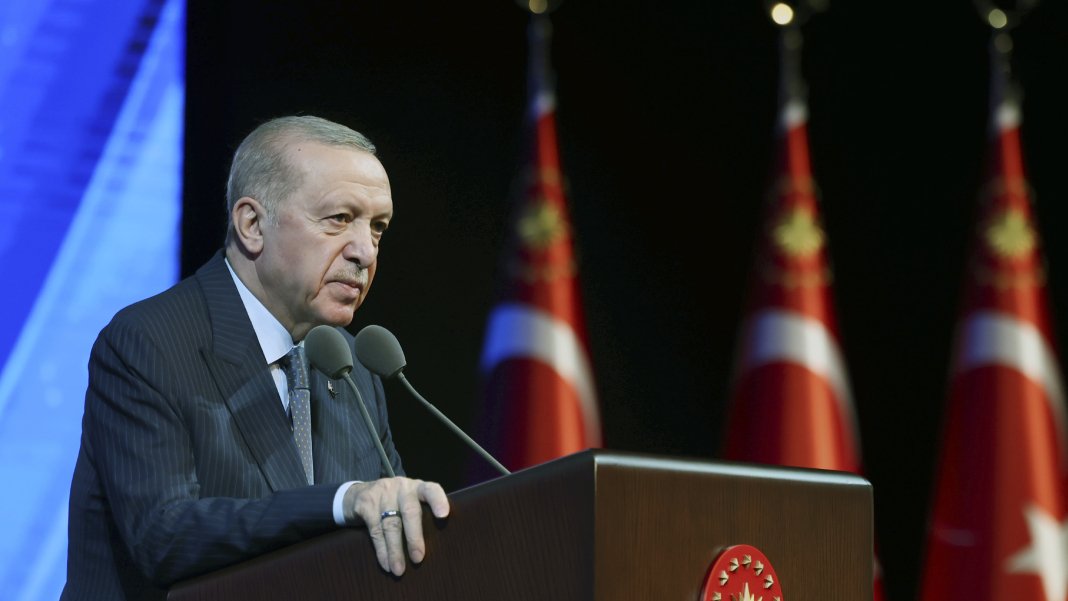 Erdoğan 4. yargı reformu strateji belgesini açıkladı... 'Ana muhalefet de olsanız yargıya tehditler savuramazsınız'