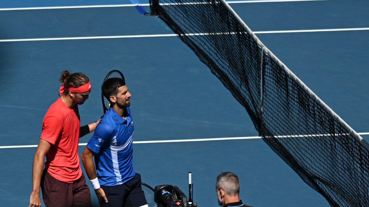 Avustralya Açık yarı finalinde şok! Novak Djokovic Avustralya Açık'tan çekildi