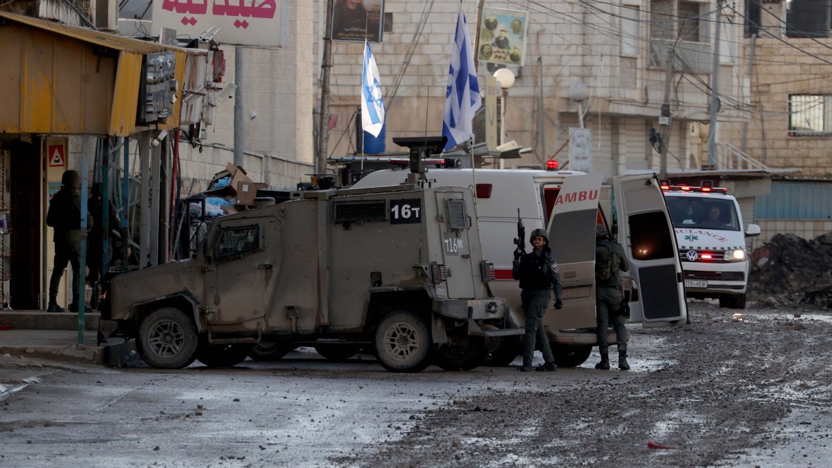 İsrail, Batı Şeria’ya yönelik saldırılarını yoğunlaştırdı: Gazze’de halk, evlerine dönerken İsrail Cenin’i boşaltıyor