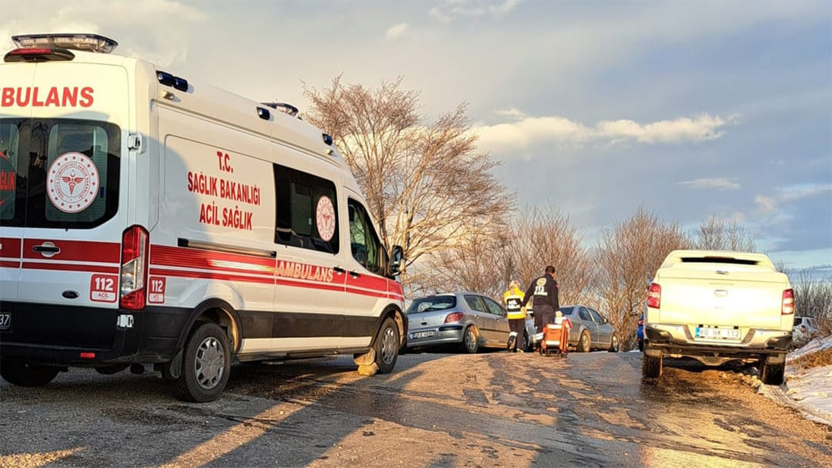 Osmaniye'de hafif ticari araç uçuruma düştü! 16 yaşındaki genç hayatını kaybetti
