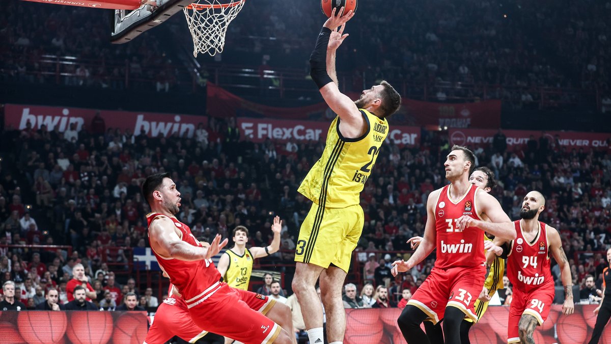 Avrupa'da Fenerbahçe Beko fırtınası! Olympiakos'u 87-77 yendi