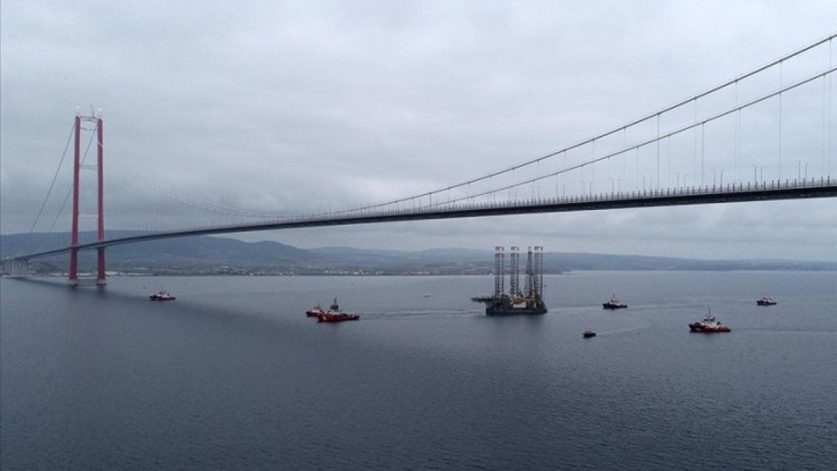 Çanakkale Boğazı'nda gemi trafiği askıya alındı