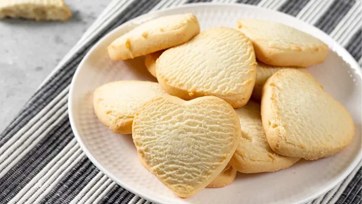 14 Şubat gelmeden bu tarifi öğrenin! Sevgilinizi mest edecek kalpli kurabiye tarifi: Yiyen bir daha aşık oluyor