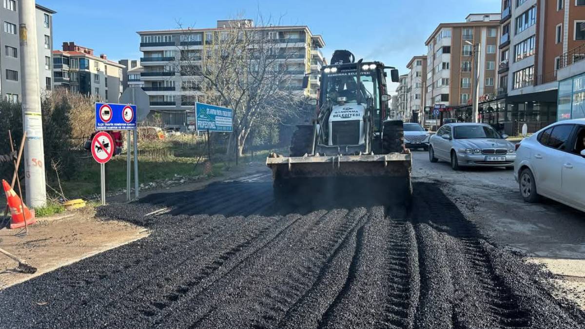 Bandırma Belediyesi çalışmalarına hız kesmeden devam ediyor