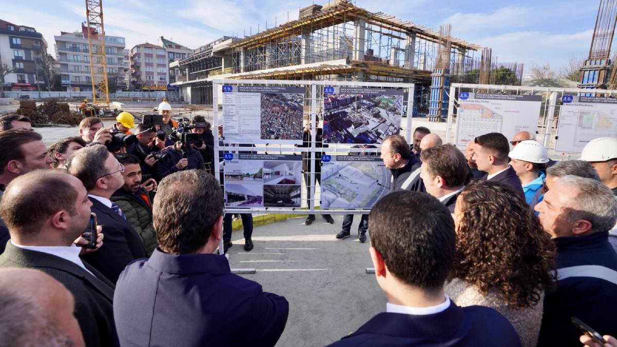 Ekrem İmamoğlu’ndan Avcılar’da devam eden projelere inceleme gezisi
