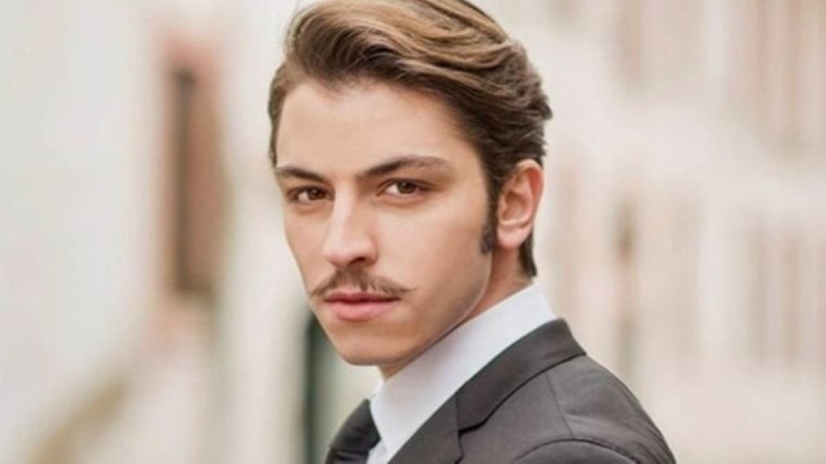 Boran Kuzum yönetmen ‘Atıf Yılmaz’ı canlandıracak