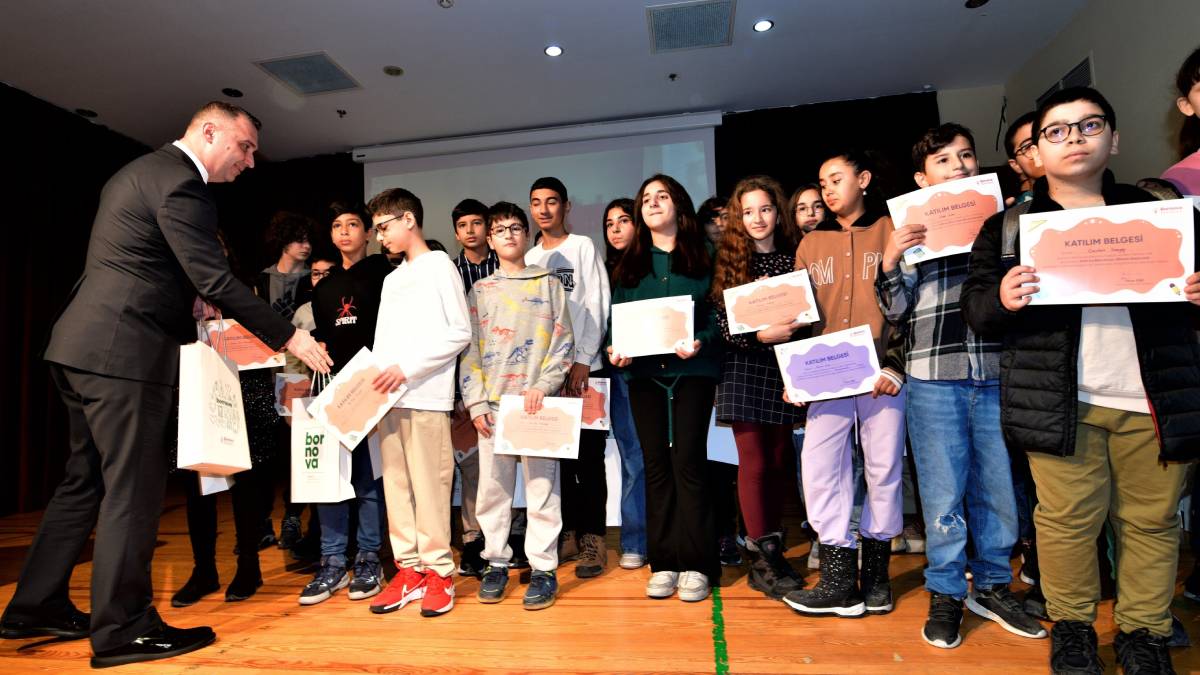 Bornova’da genç kaşifler sertifikalarını aldı