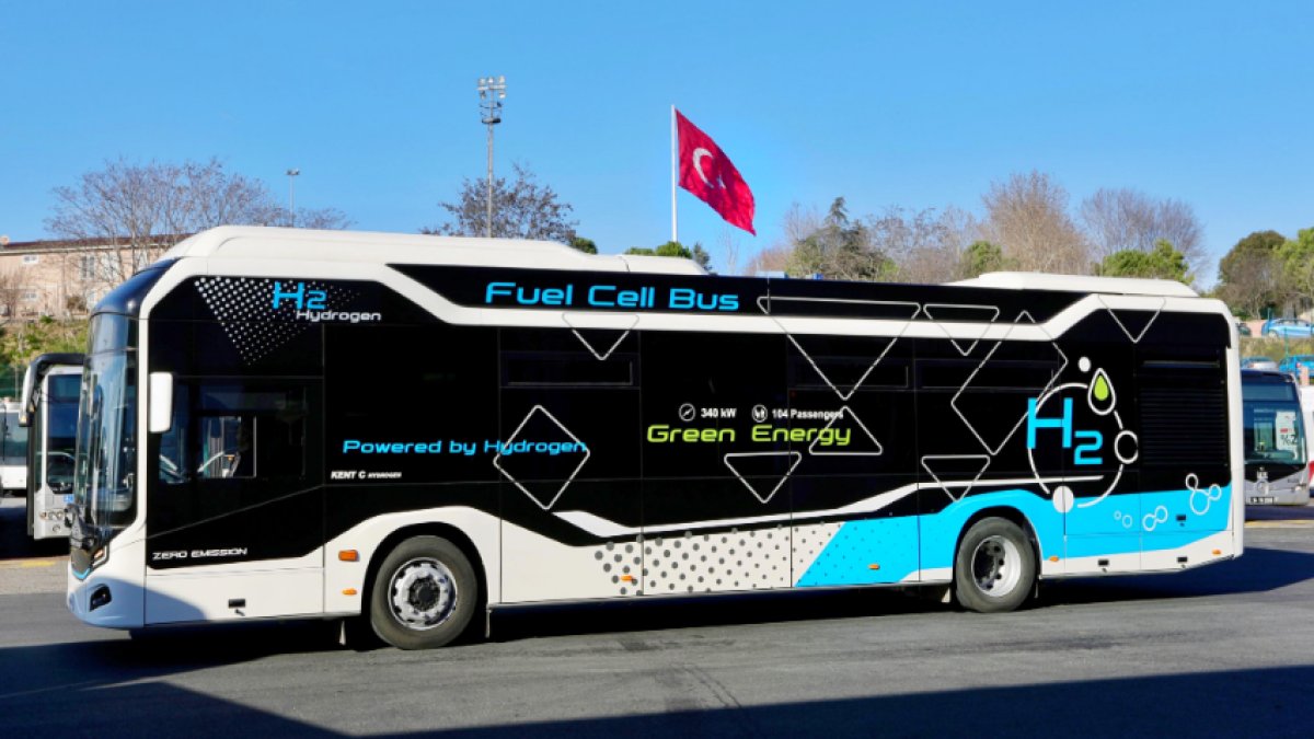 İstanbul’da bir ilk! Çevreci ulaşım dönemi başlıyor: İETT hidrojen yakıtlı otobüs test sürüşünü yaptı