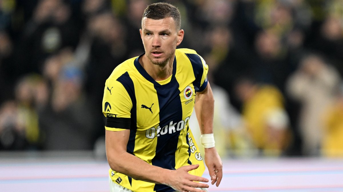 Edin Dzeko: Hatalarımızı düzeltmeliyiz