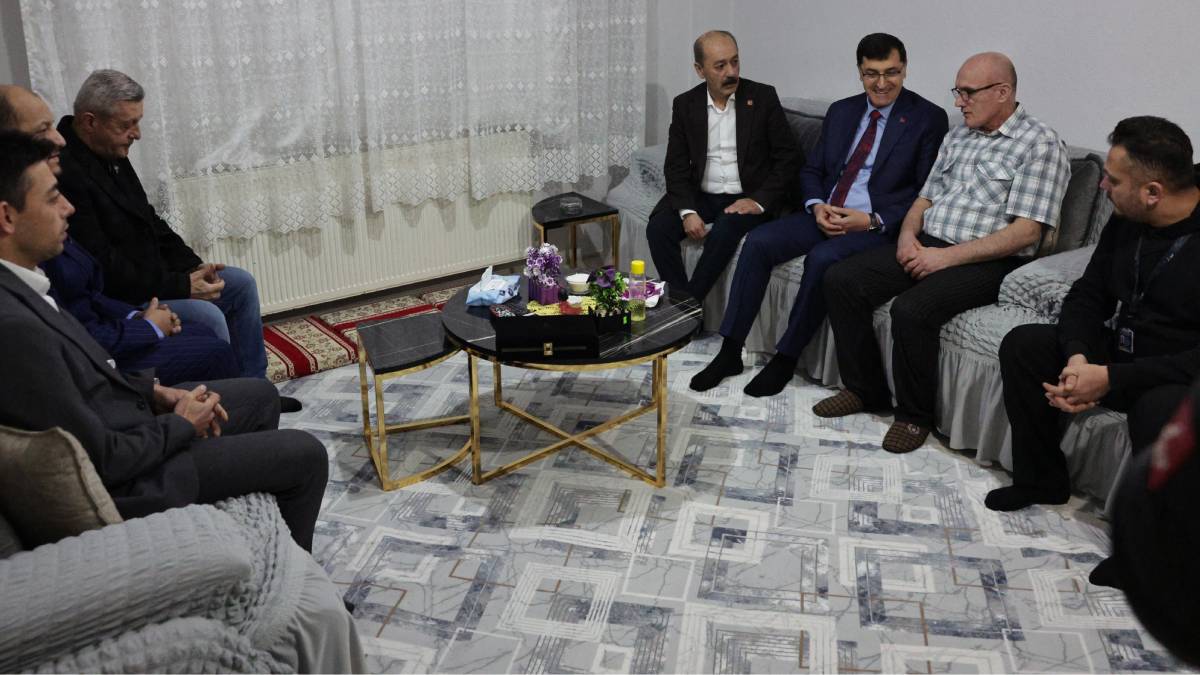 Kahveci'den şehit ailesine anlamlı ziyaret