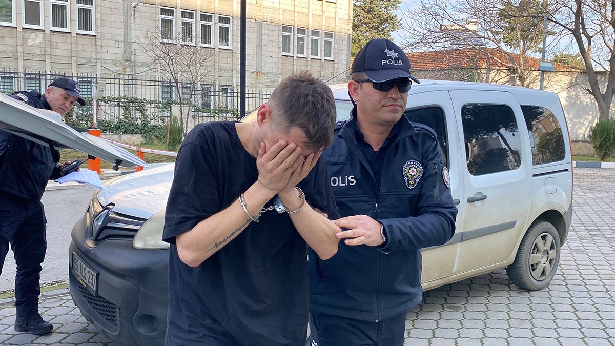 Eşini dövebilmek için araba kaçırdı... Canlı konumla bulundu