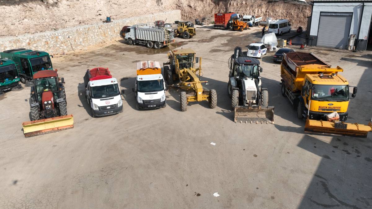 Bilecik Belediyesi ekipleri kar yağışına hazır