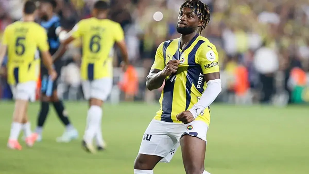 Fenerbahçeli yıldız Maximin'den gece yarısı paylaşımı: Nankör insanlardan olmayacağım