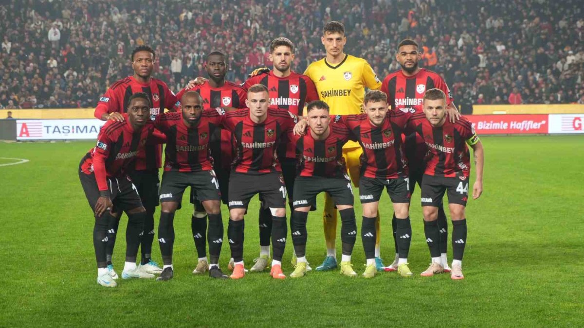 Gaziantep FK'nın iç saha yenilmezlik serisi Galatasaray maçıyla son buldu