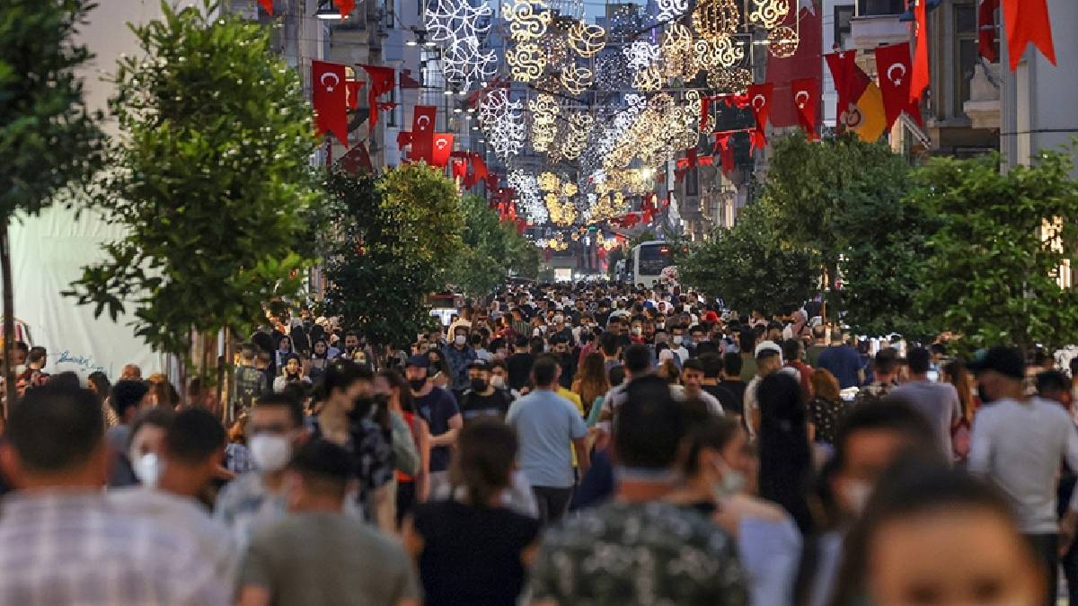 İstanbul’da yaşam maliyeti rekor kırdı: Dört kişilik ailenin aylık gideri 82 Bin lirayı geçti