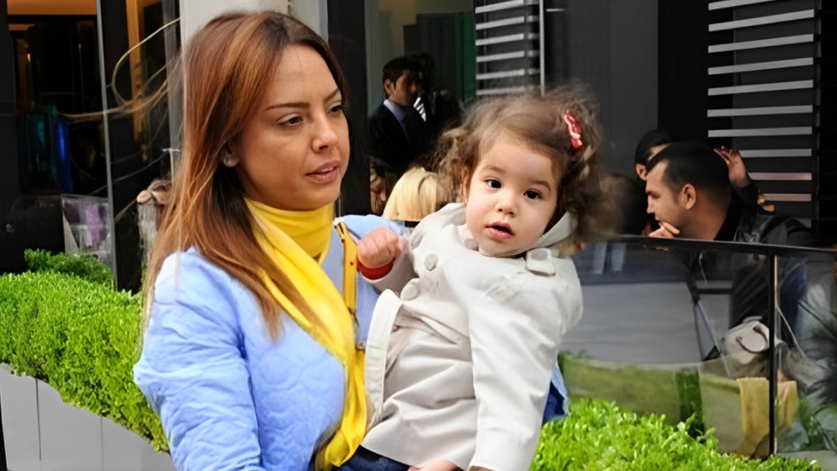 Ebru Gündeş, kızı Alara'ya şimdiden servet bıraktı! Yurt dışına yerleşti, sadece konser için Türkiye'ye geliyor