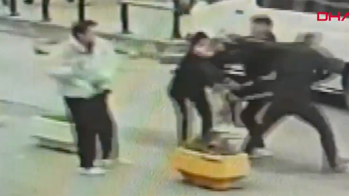 Büyükçekmece’de beyzbol sopalı kavga: 1 kişi hayatını kaybetti