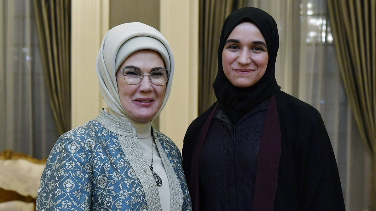 Emine Erdoğan, Şara'nın eşi Latife El Durubi ile görüştü