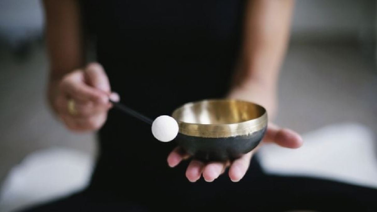 Evinizdeki ağırlık hissi artık sizi boğmasın! Tuz ve sirkenin mucizevi etkisi: Tüm negatiflerden arındırıyor