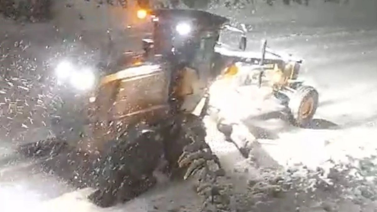 Nevşehir'de kar ulaşımı olumsuz etkiledi: Taşımalı eğitime ara verildi