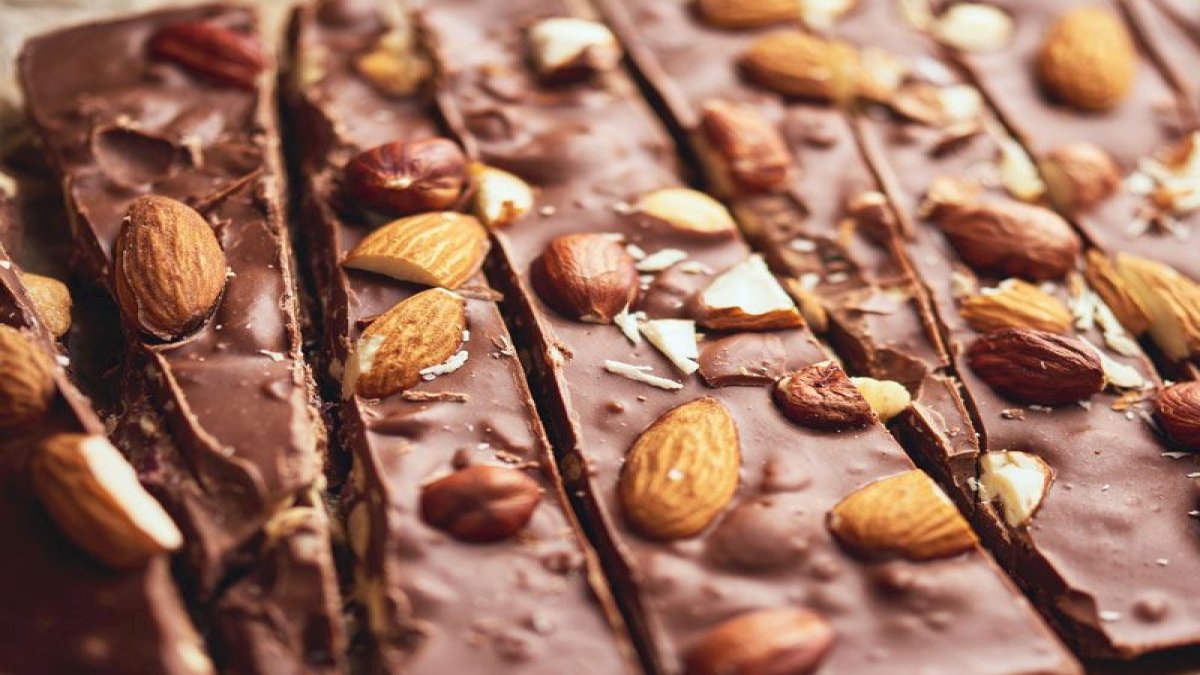 Bu çikolata diğerlerinden farklı! Metabolizmayı destekliyor, antioksidan deposu: Tablet çikolata tarifi