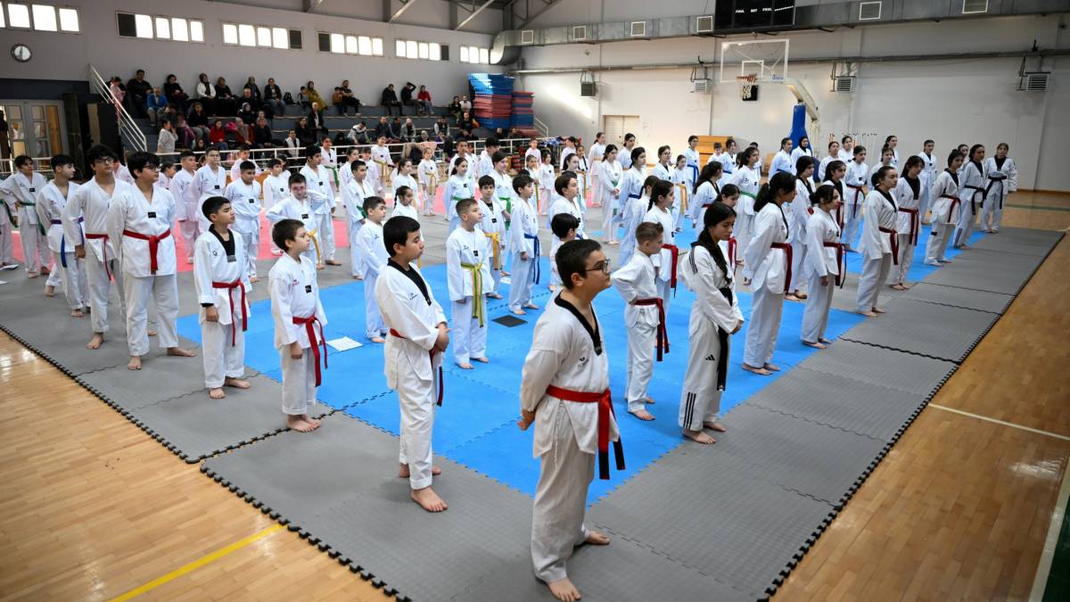 Bornova’da taekwondocuların kuşak heyecanı