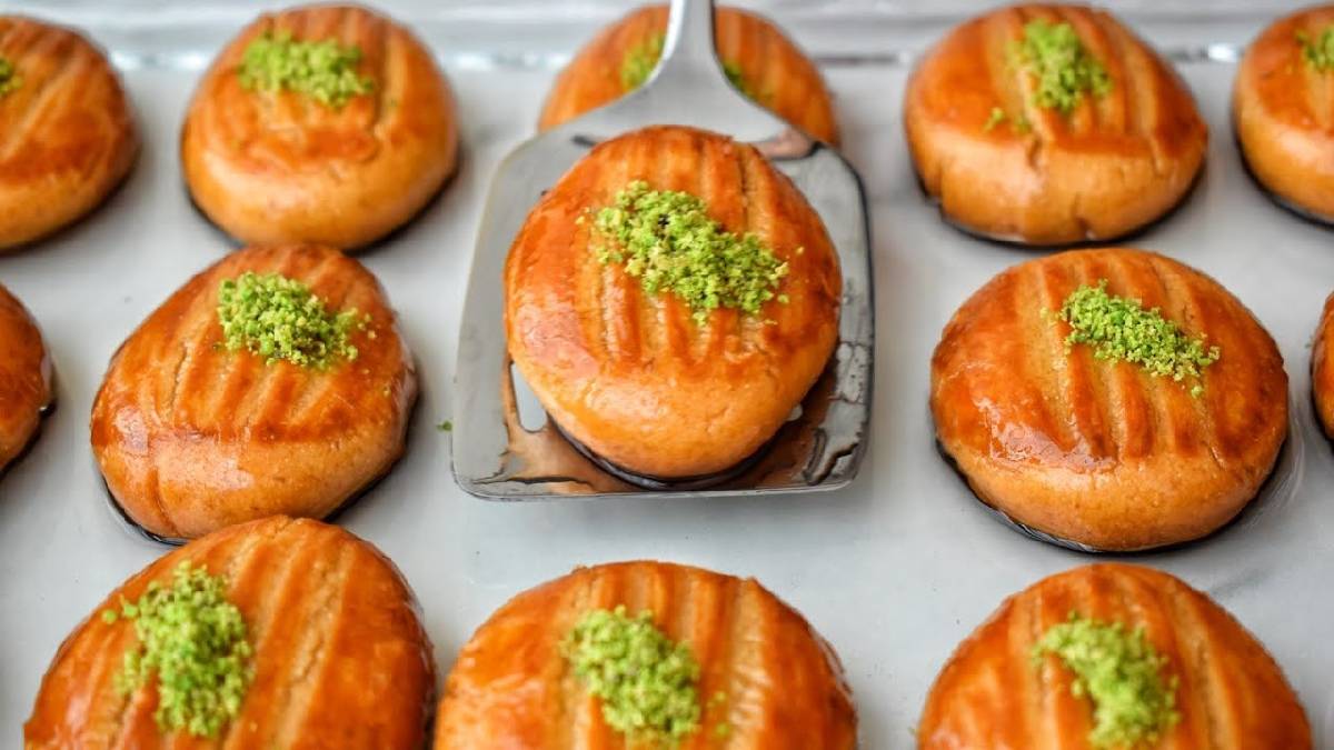 Herkes pastaneden aldınız zannedecek! Evde yapılacak en orijinal şekerpare tarifi…